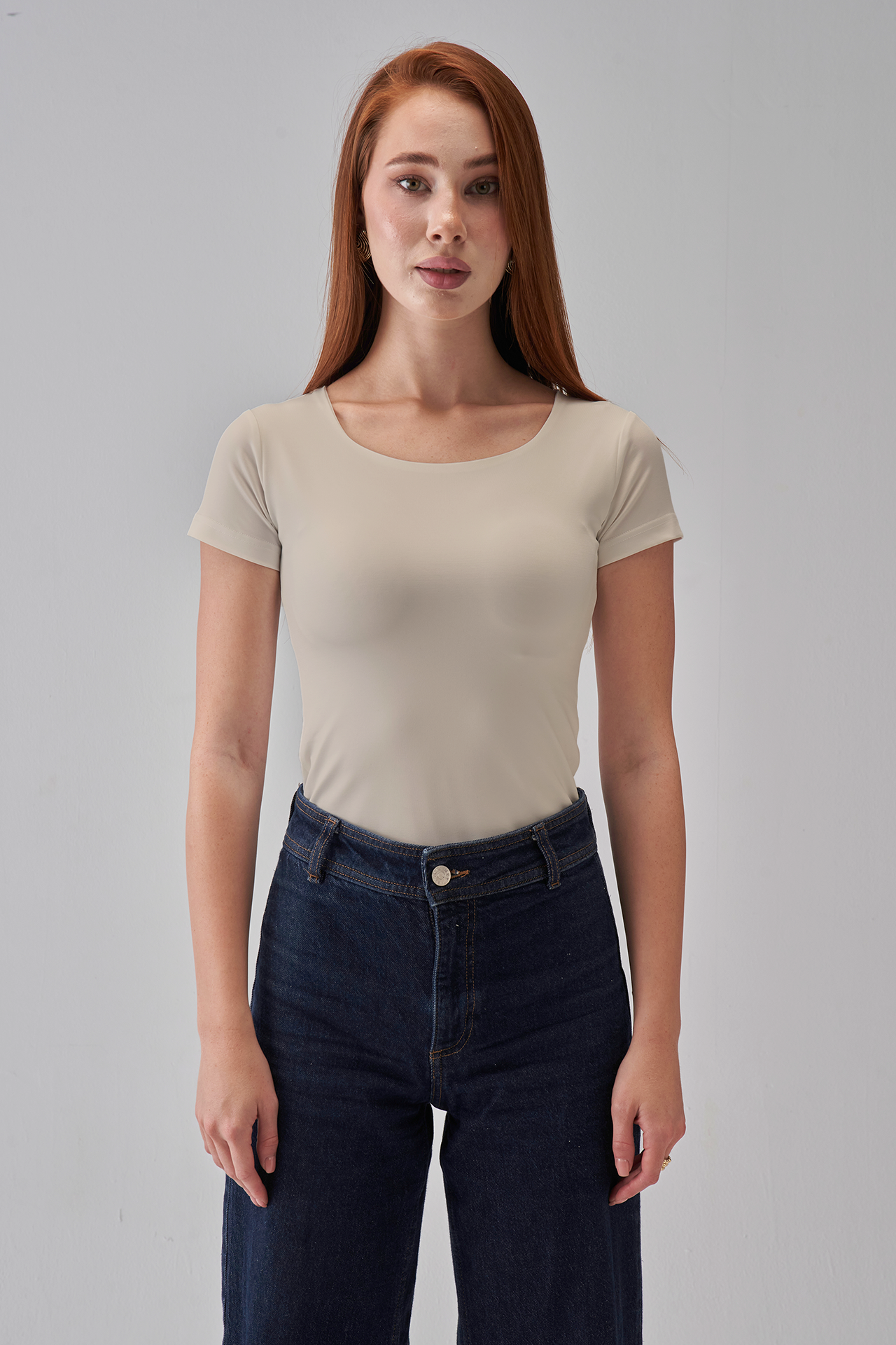 بلوزة برقبة مربعة وأكمام قصيرة - بني