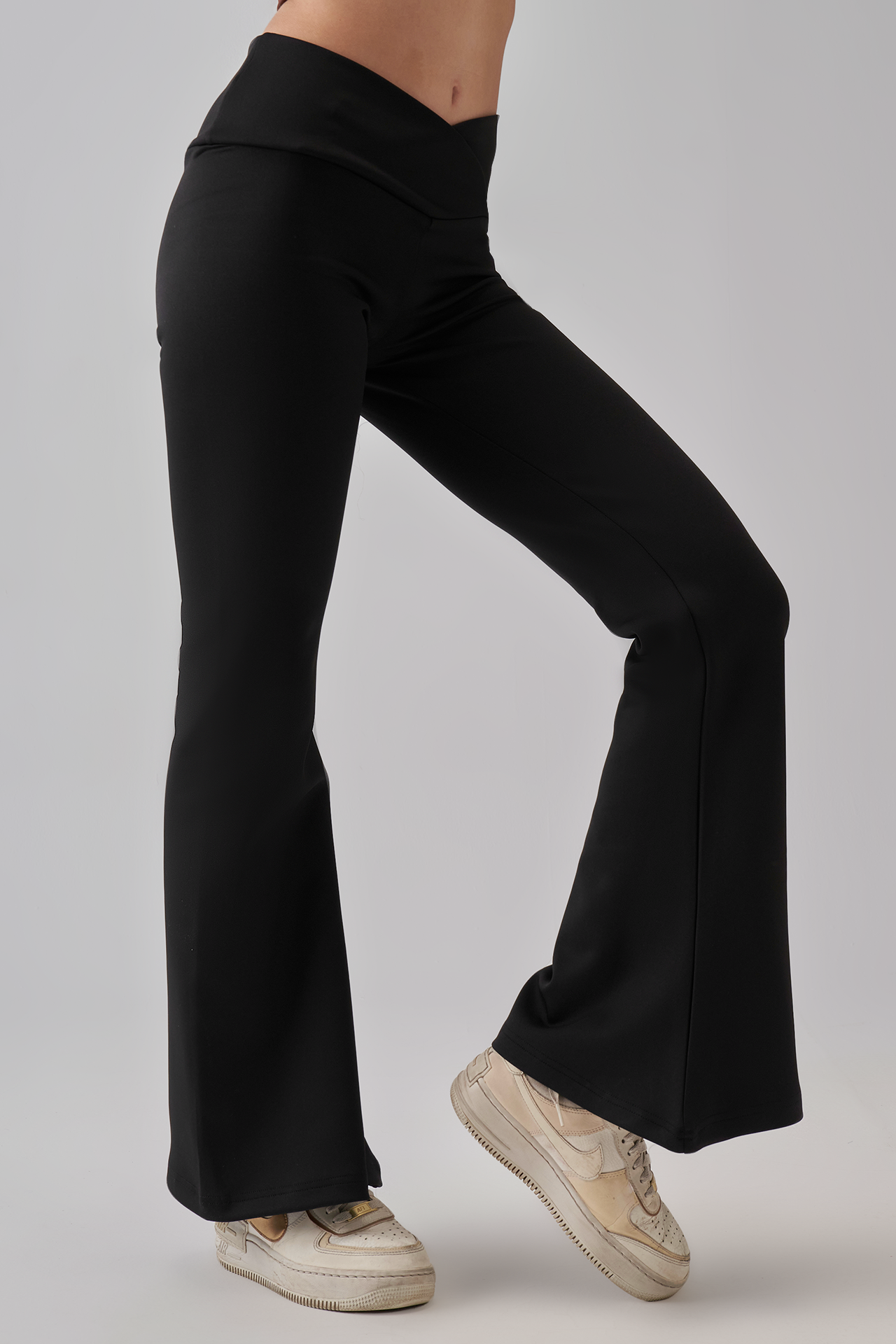 V Waist Yoga Pants - Black